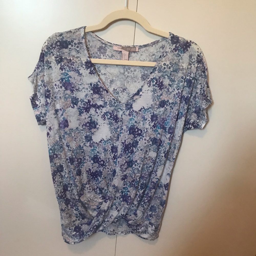 ⭐️4/$20⭐️Forever 21 Blouse Size Small